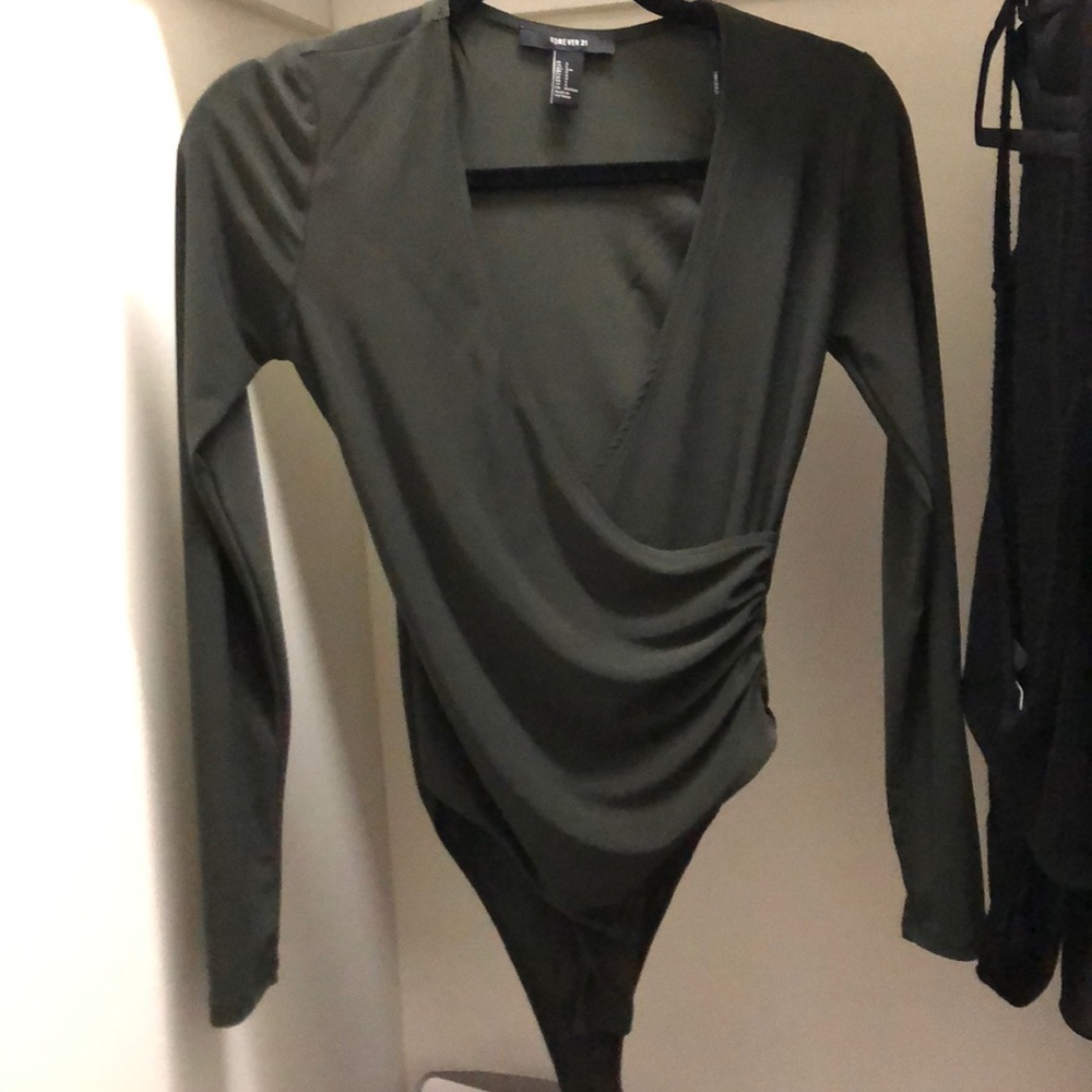Stretchy v-neck bodysuit